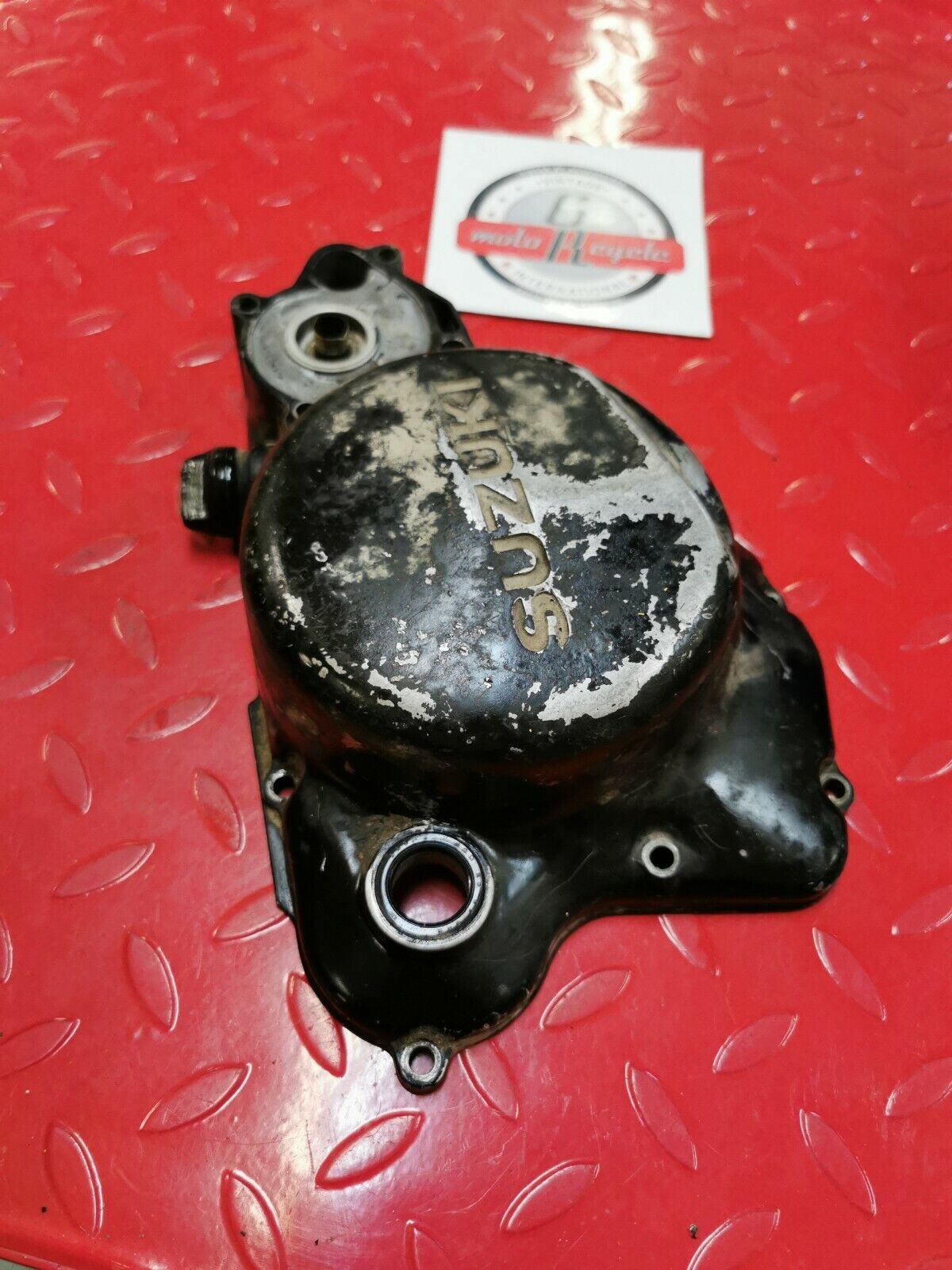 Suzuki RM125 1982 right crankcase clutch cover 1981 1983