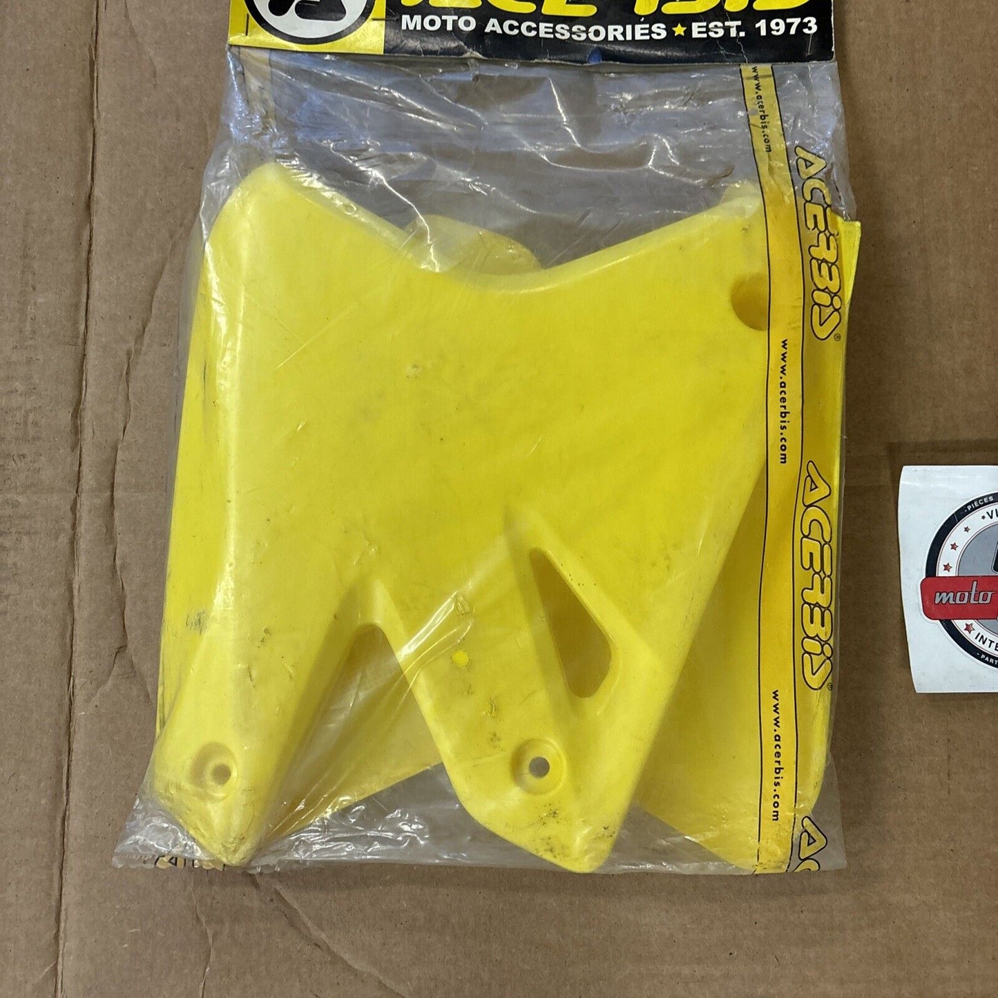 NOS ACERBIS DRZ400 DR400 Radiator Shrouds 2043680230 9187-88