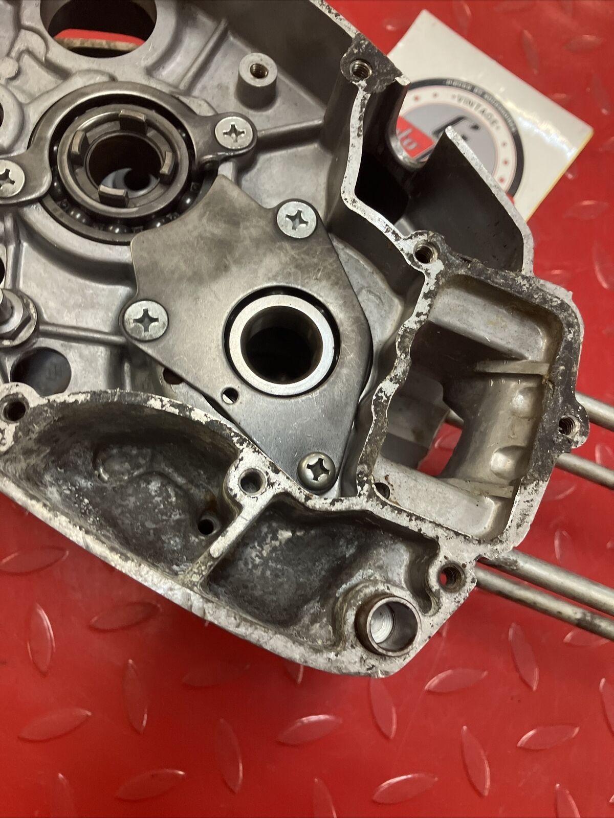 Suzuki RV90 1976 crankcase set left right