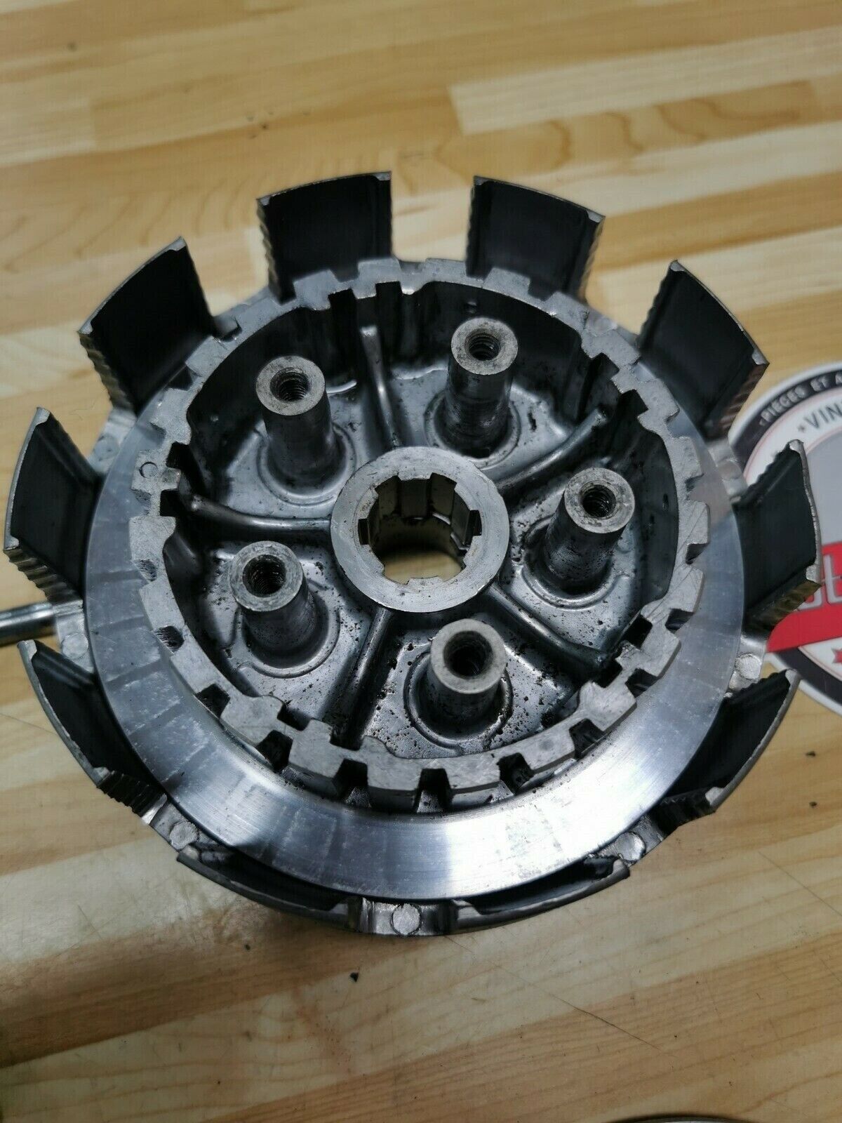 Honda CR125R 1984 complete clutch basket hub center pressure plate 22100-KA3-740