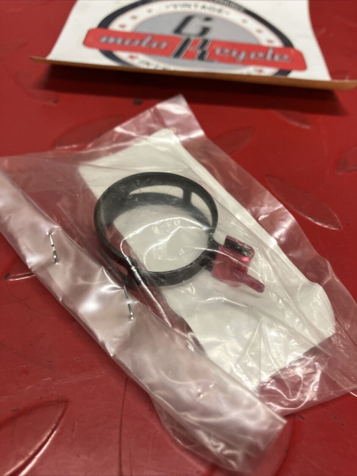 NOS YAMAHA CLIP CLAMP 90467-23177-00 Y67