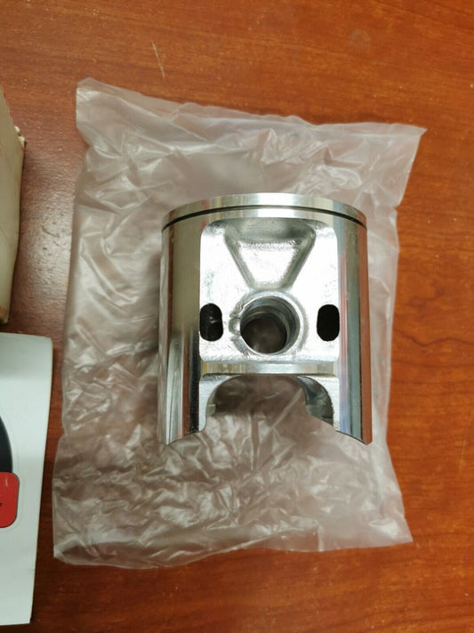 NOS Suzuki 1978 1979 RM400 PISTON 12110-41211 SUB. 12110-40400 S32