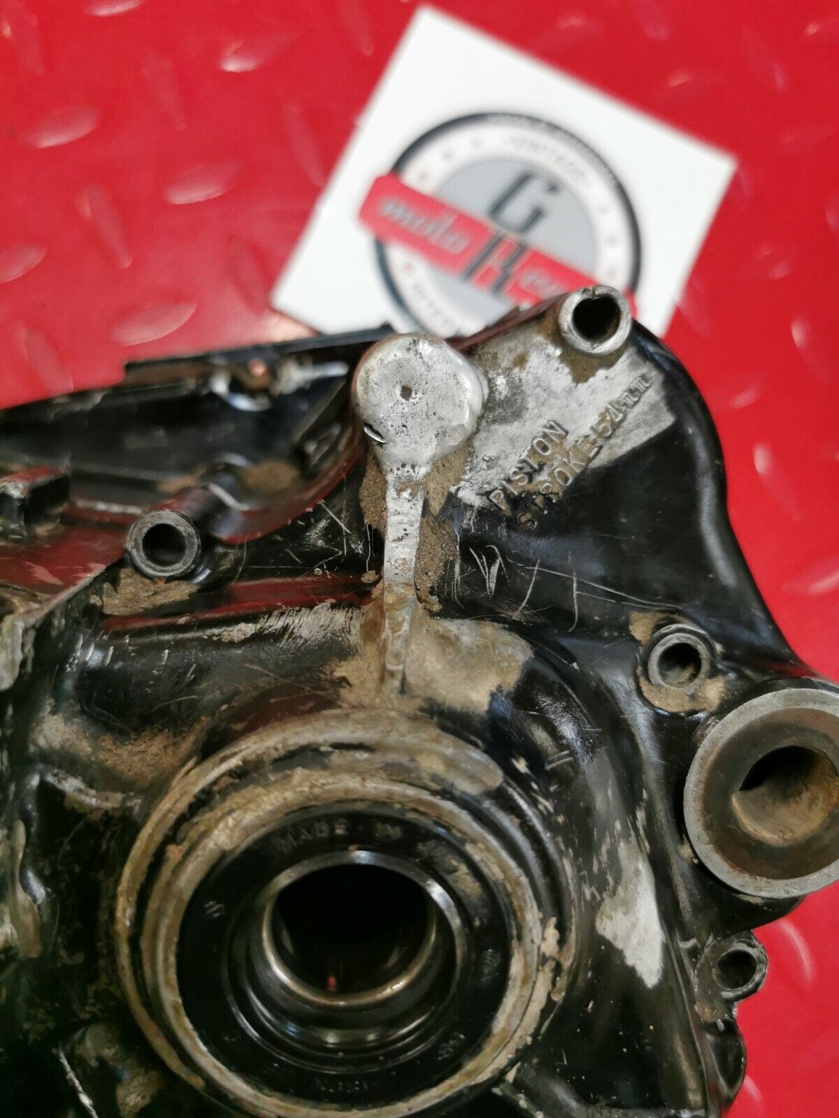 Suzuki RM125 1982 Left Right crankcase set crank case