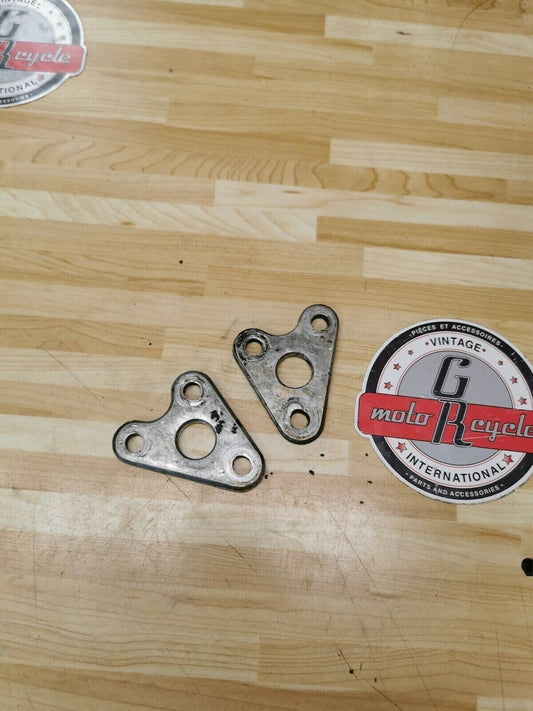 Yamaha IT250 1982 front motor engine mounting mount bracket plate hanger