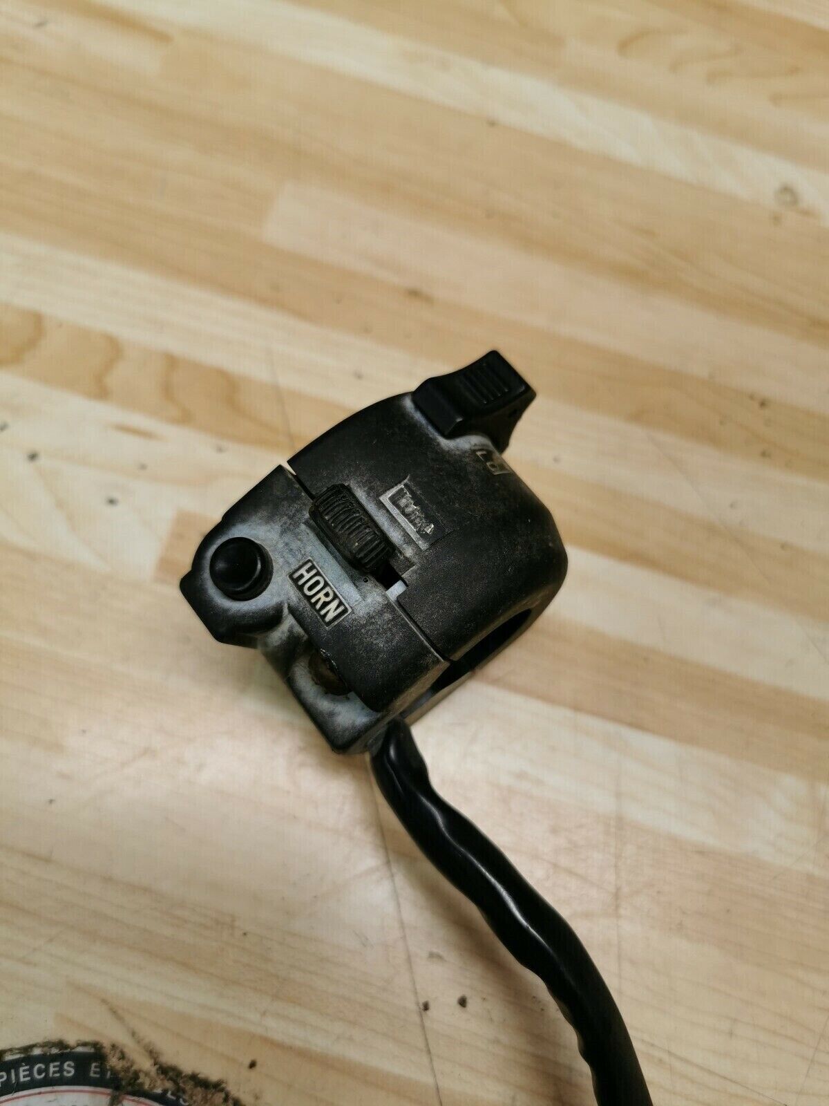 Yamaha DT200 1985 turn signal flasher light horn switch controle module