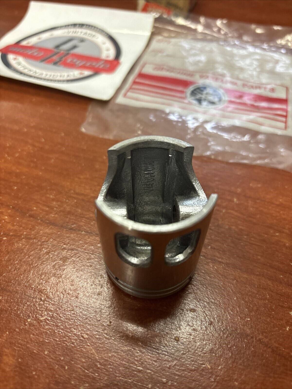 NOS Yamaha TY50 TY50M PISTON STD 0.96 353-11631-01-96 SUB 353-11631-01-98 Y175