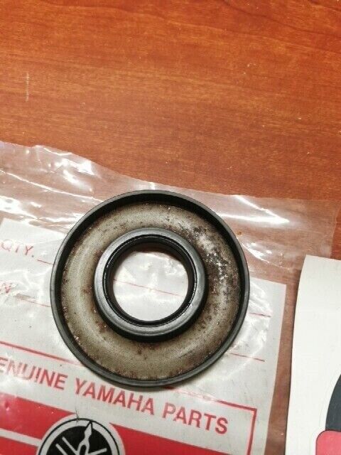 NOS Yamaha 1976 GS300 1973 1974 SM292 SD-TYPE OIL SEAL 93102-30111-00 Y136