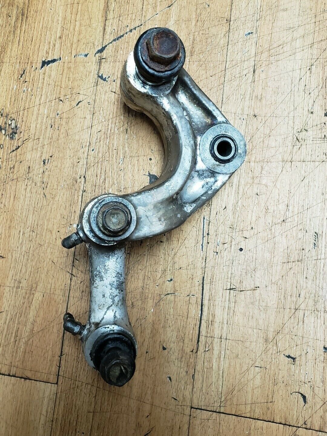 XL350 1984 Rear shock linkage arm knuckle XR XL 200 250 350 500 600 1983-1987