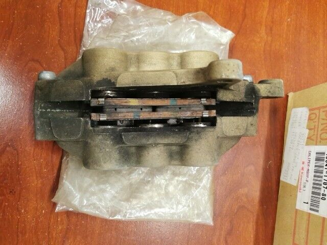 Kawasaki ZX1200A ZX12R FRONT RIGHT SIDE BRAKE CALIPER 43041-1707-8Q K38