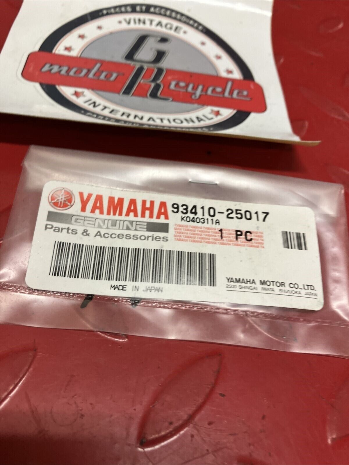 NOS YAMAHA CIRCLIP 93410-25017-00 Y62