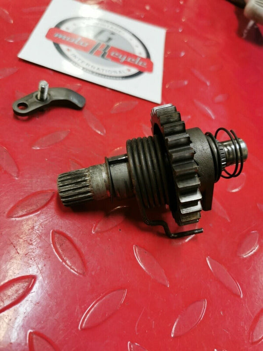 Honda CR250R 1986 kickstarter kick starter spindle shaft gear 28251-KA4-740