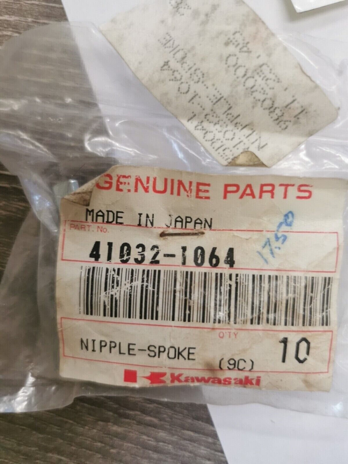 NOS KAWASAKI KX125 KX500 KLX650 1988 - 2004 SPOKE NIPPLE 41032-1064 K32