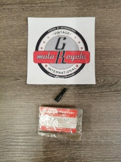 NOS SUZUKI SP200 DR200SE 1996 - 2013 CHAIN ADJUSTER BOLT 61431-42A10 S52