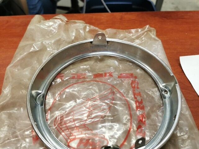 NOS Honda CB175 CB350 CB450 CB750 CL175 CL350 HEADLIGHT RIM 33101-286-670 H80