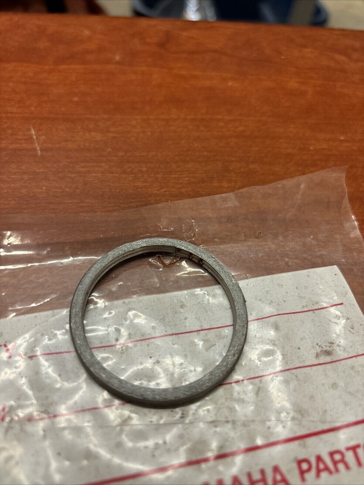 NOS Yamaha 1972 GP433 EXHAUST GASKET 821-14613-00-00 SUB 821-14613-01-00 Y177