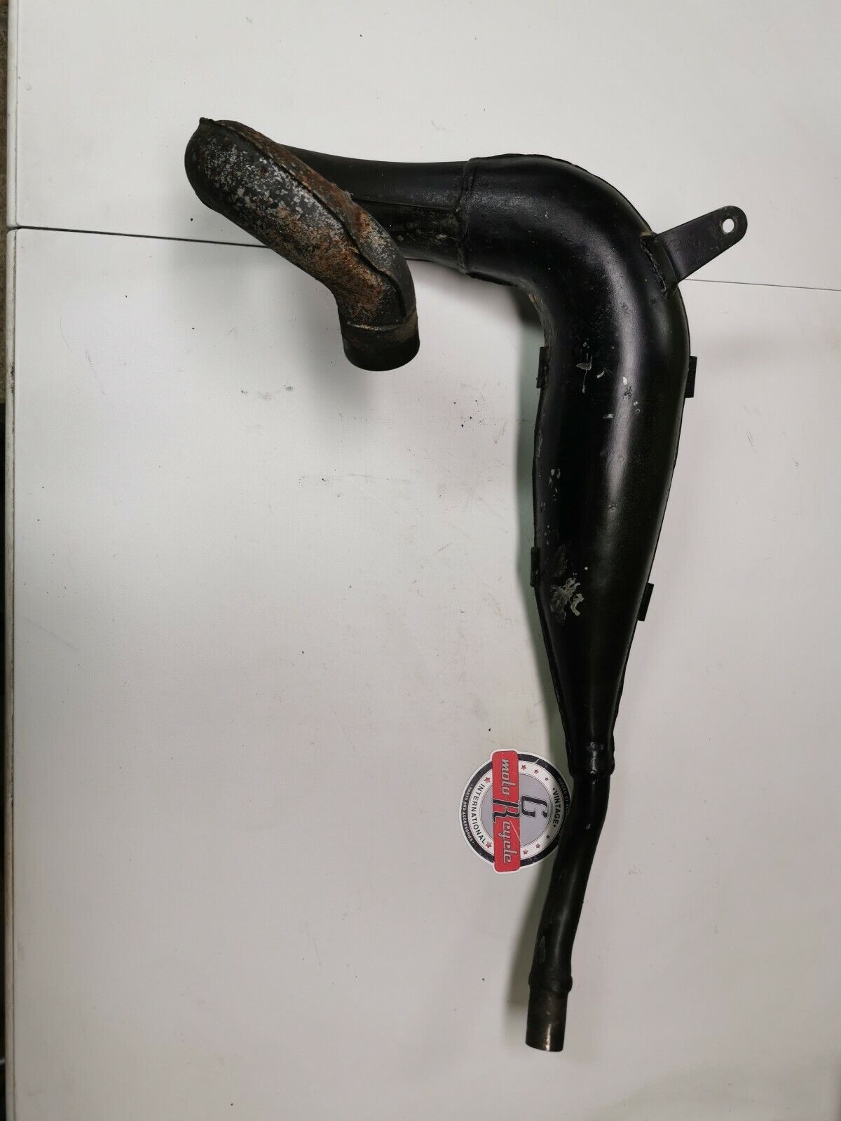 Suzuki PE175 1982 exhaust pipe header expansion chamber 1983 1984