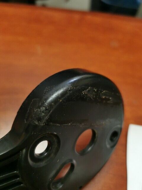 NOS Yamaha DT125 DT175 DT250 DT360 DT400 METER BRACKET 438-83519-02-98 Y115