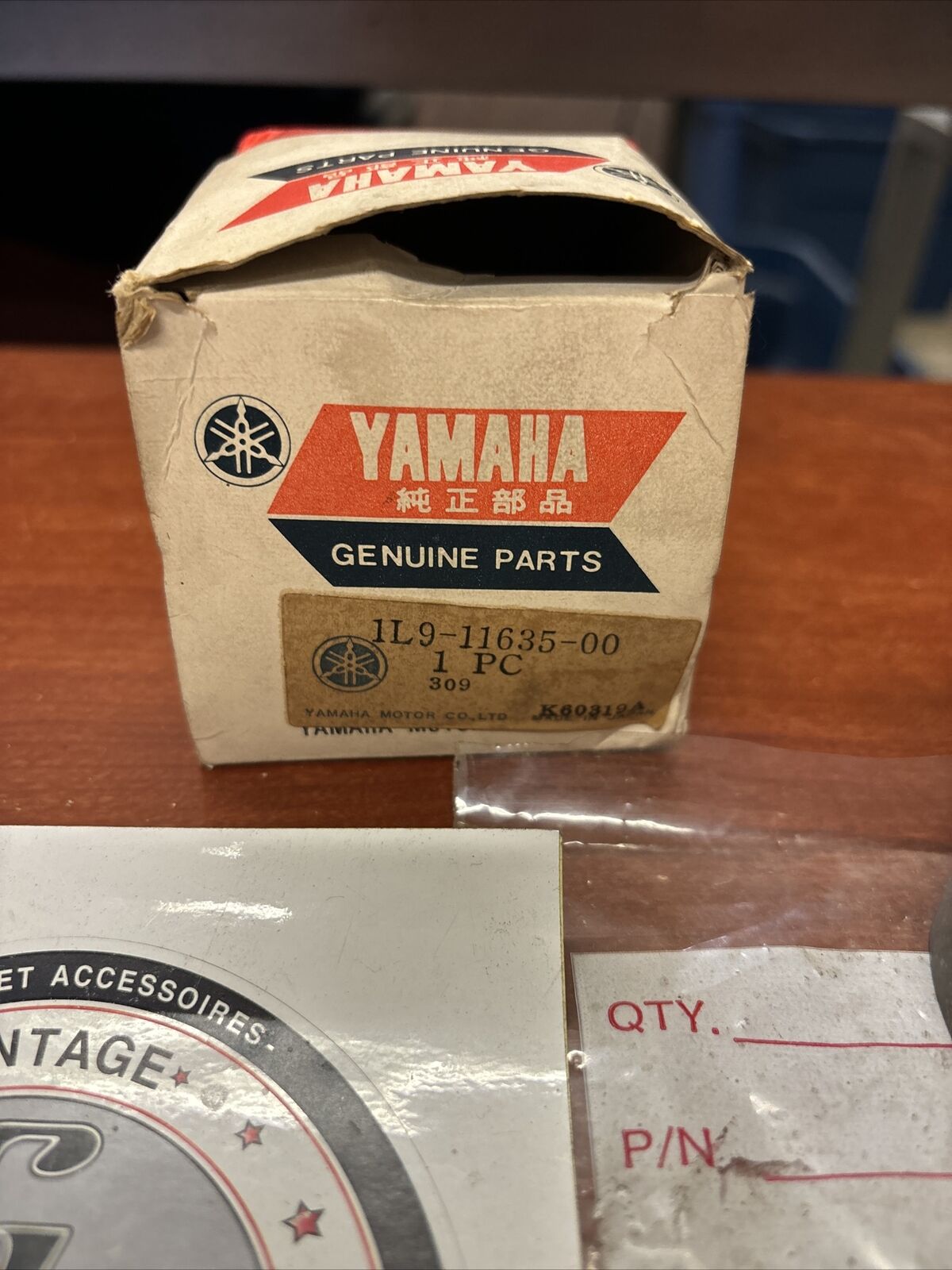 NOS Yamaha 1976 1977 XS360 PISTON O/S 0.25 1L9-11635-00-00 Y176