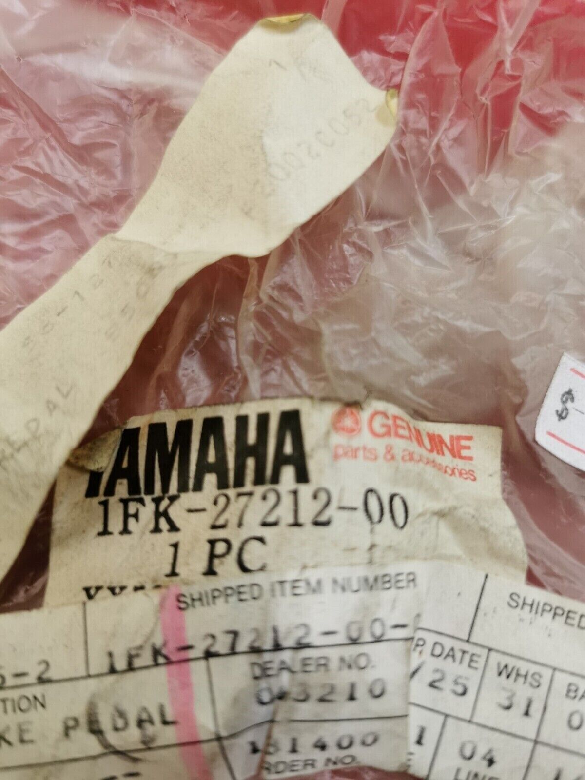 NOS Yamaha VMAX 1200 BRAKE PEDAL SHAFT 1FK-27212-00-00 Y26