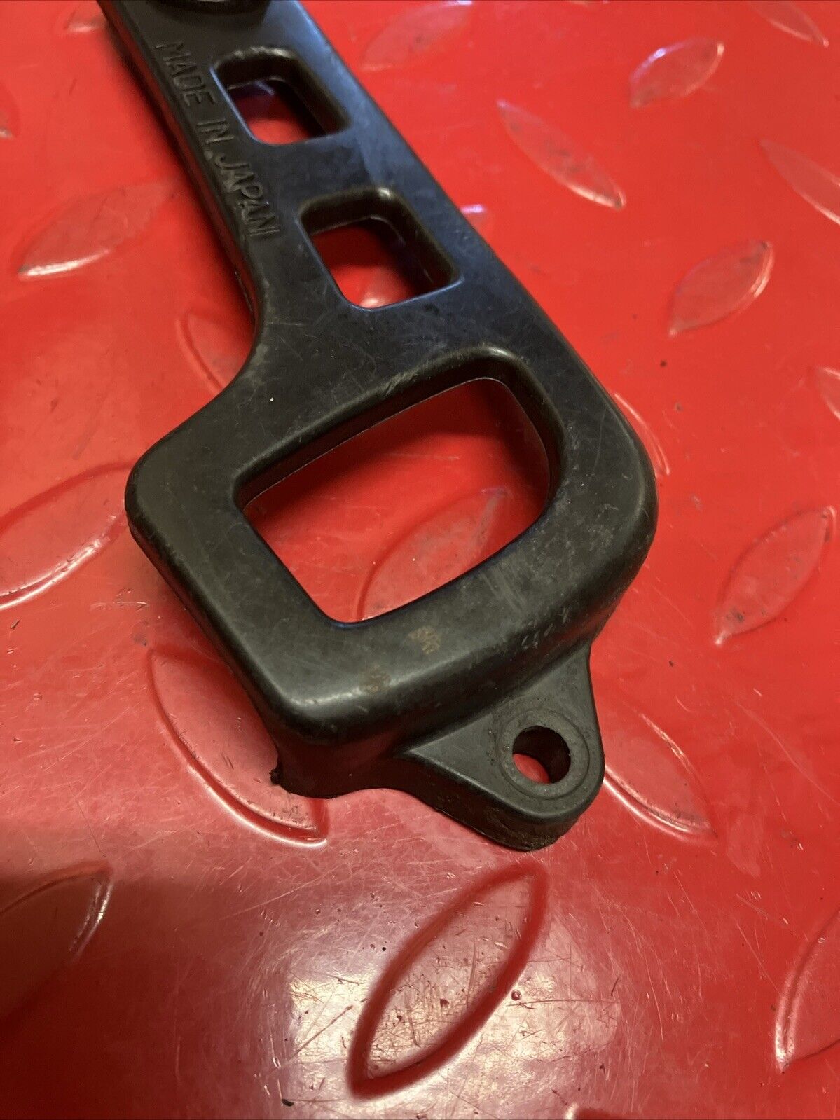Yamaha YZ125 1983 Right crankcase Sprocket cover chain guard IT175 IT200 YZ100