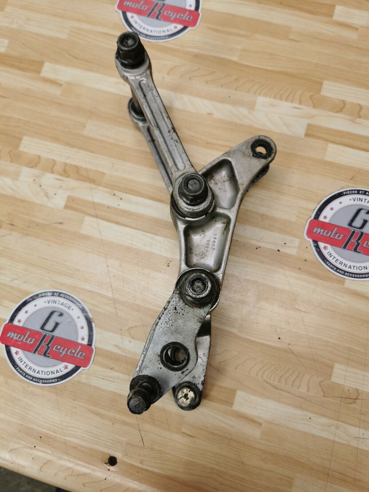 Kawasaki KX500 1987 linkage dog bone connecting rod 39007-1115 46102-1200 KX250