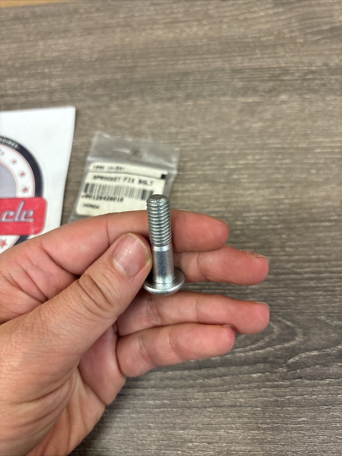 NOS Honda VTR250 XL250 XL500 XR250 XR500 DRIVEN SPROCKET BOLT 90128-428-010 H131