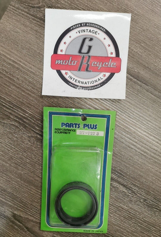 NOS PARTS PLUS  FORK OIL SEALS 49x60x10 37-7273 J18