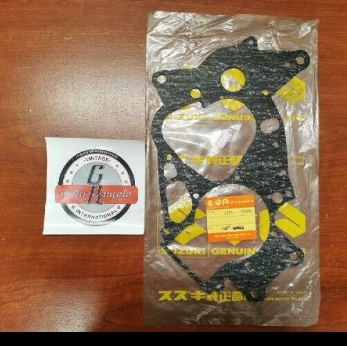 NOS Suzuki TC90 TS90 CRANKCASE CRANK CASE GASKET 11481-25000 S32