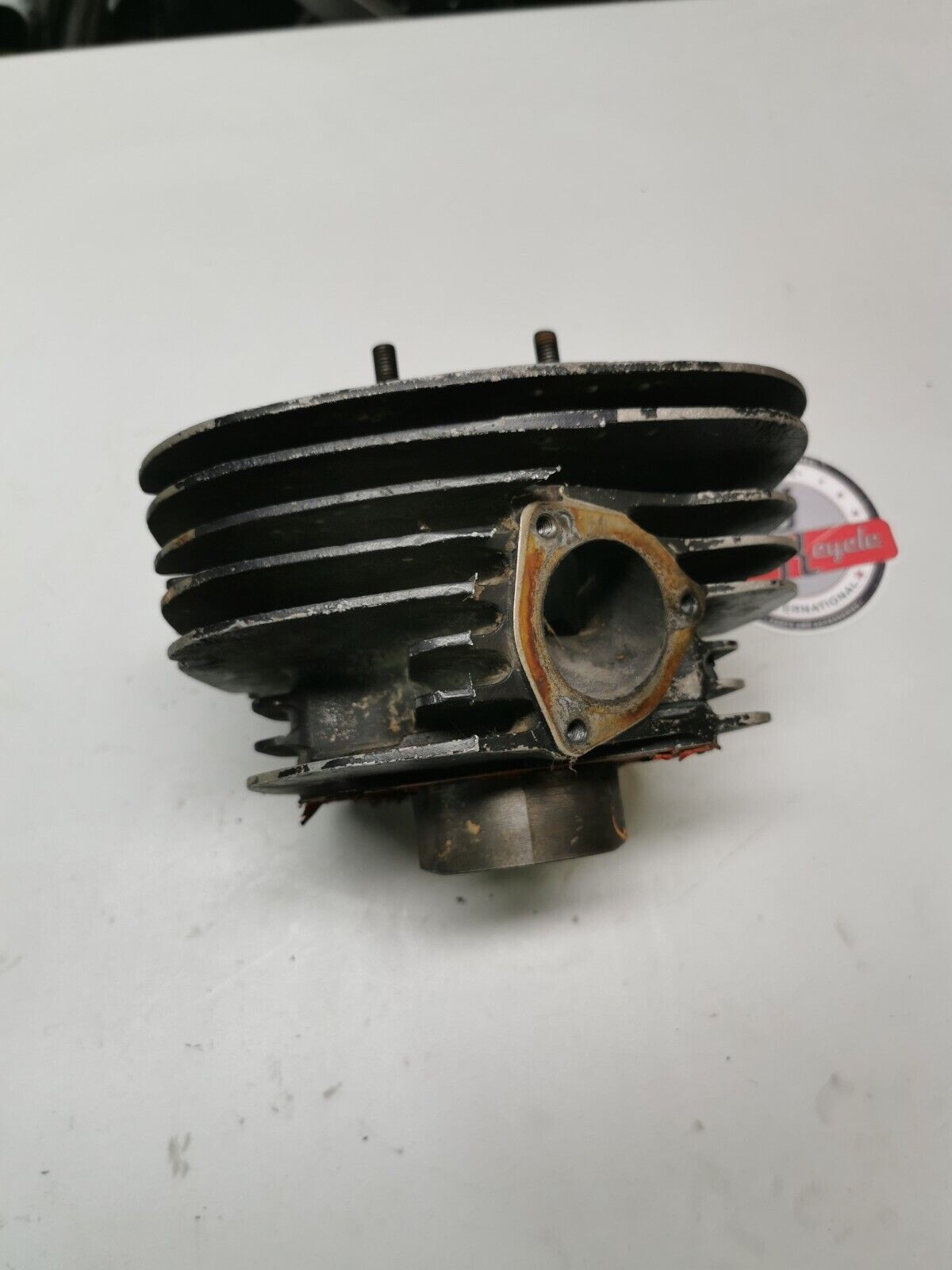 Suzuki RM250 1976 cylinder jug barrel