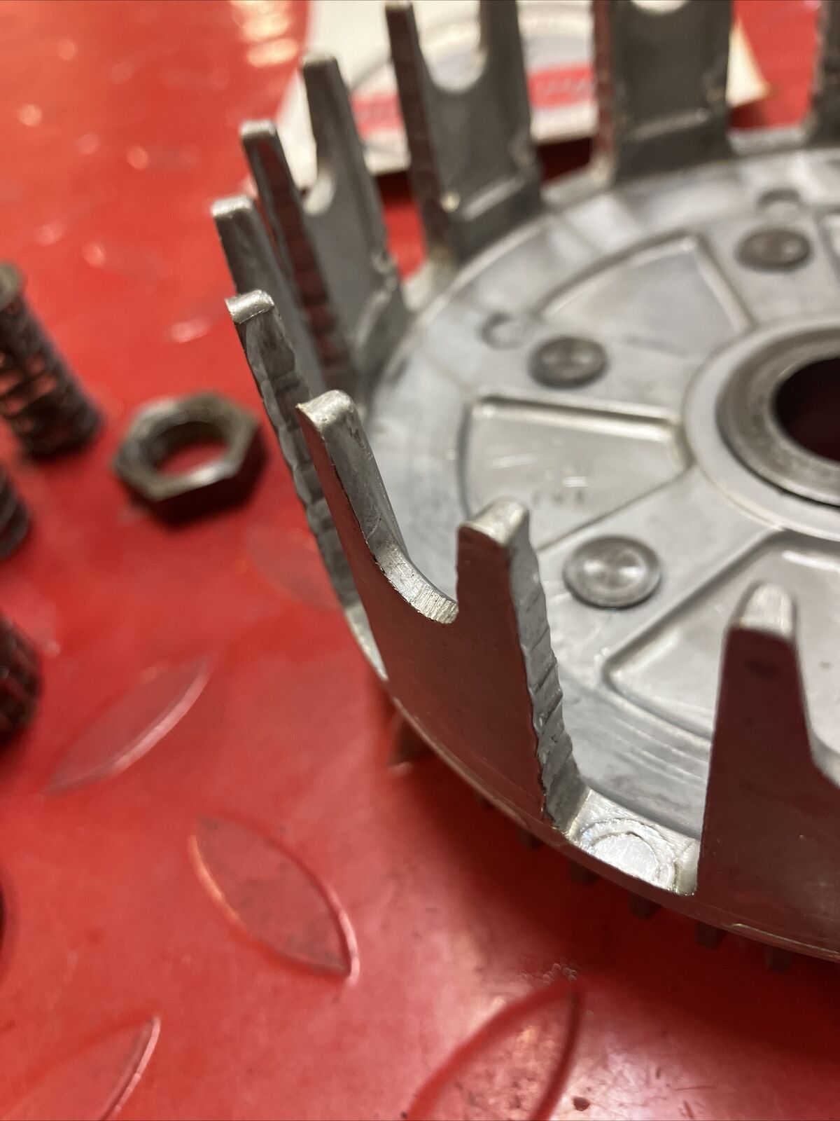Suzuki RM125 1985 complete clutch basket hub pressure plate 1984 21200-14103