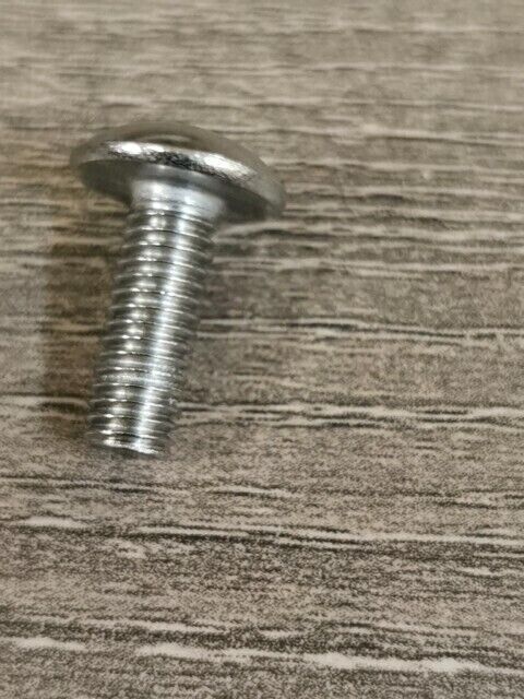 NOS SUZUKI DR800S DR800S DR800SU GSF1200 GSF600S SCREW 5X14 09139-05025 S46