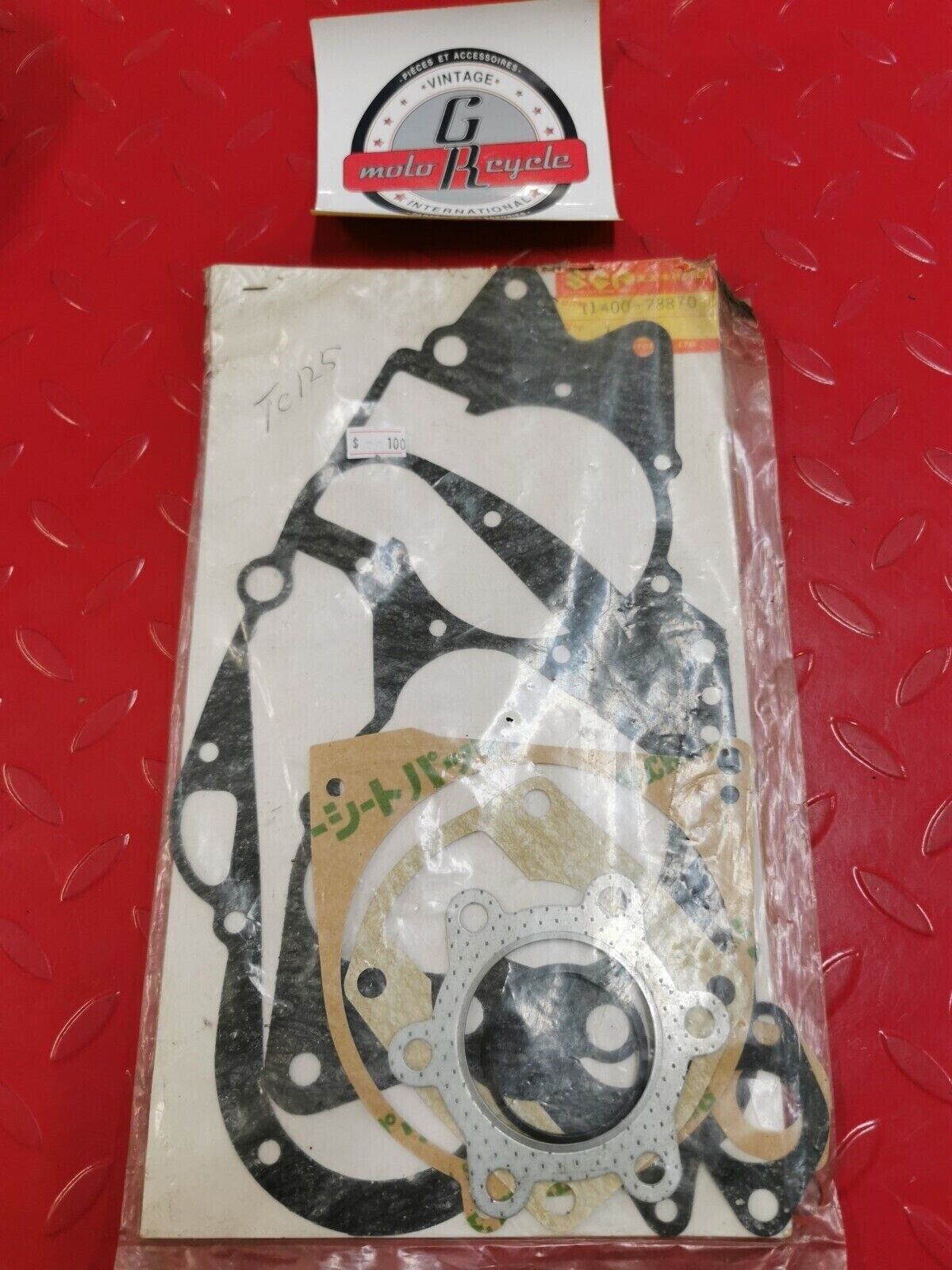 NOS Suzuki TC125 1976 1977 TOP GASKET SET KIT 11400-28870 11400-28871 S1