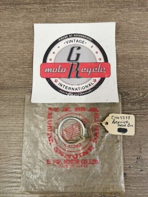 NOS HONDA C110 C65 CA102 RECEIVER GEAR BOX C1105538 SUB BY 44808-011-000 H79