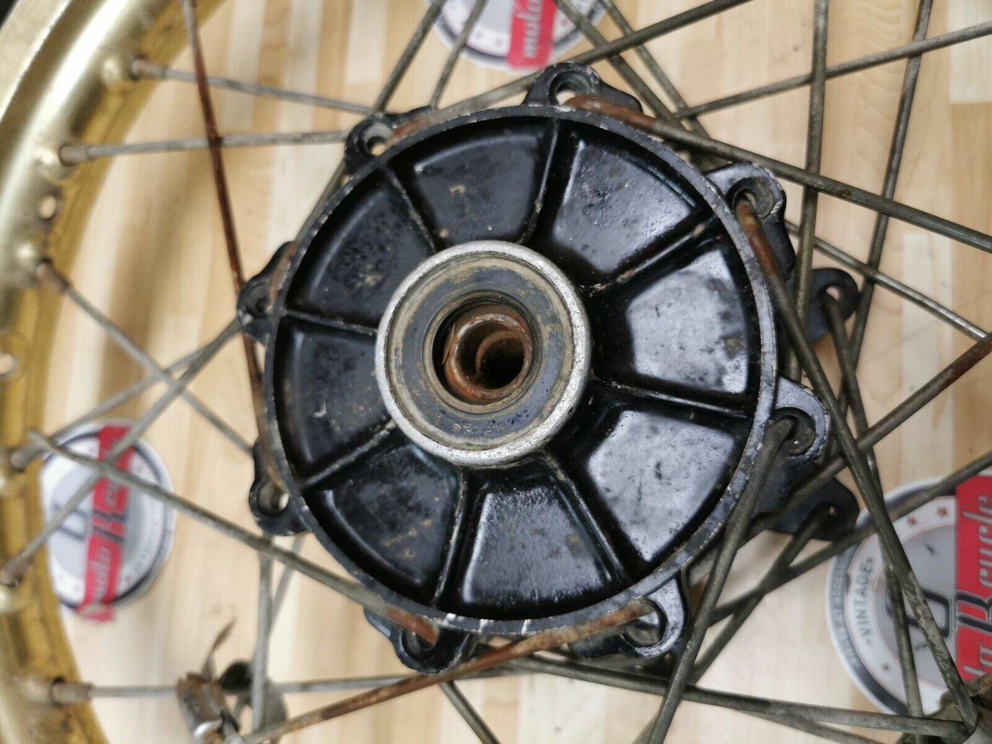 Yamaha YZ125 1985 rear back wheel hub 55Y-25311-00-98