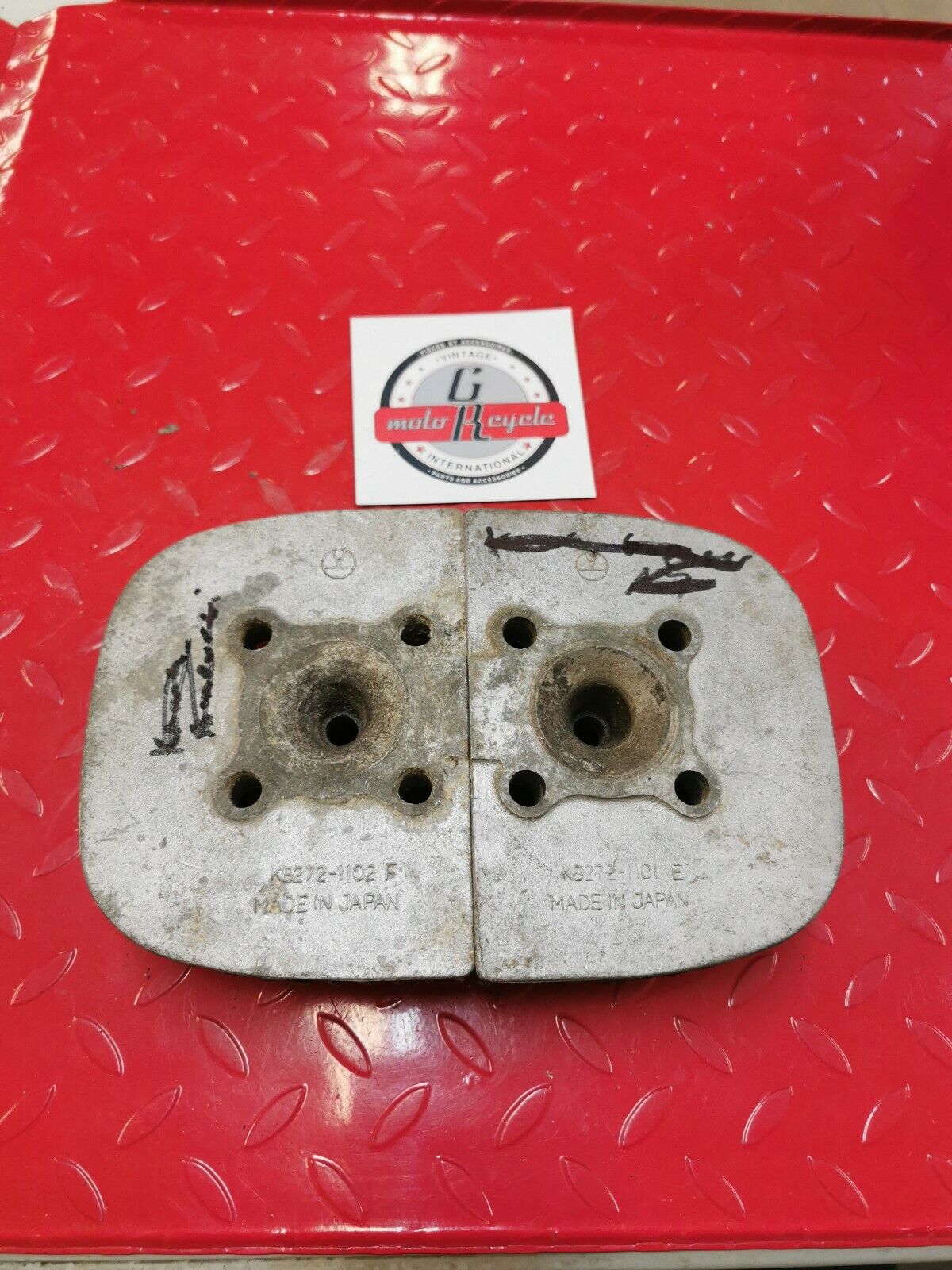 Kawasaki Samurai A1 Avenger A7 ? cylinder head jug barrel cover KB272-1101 E