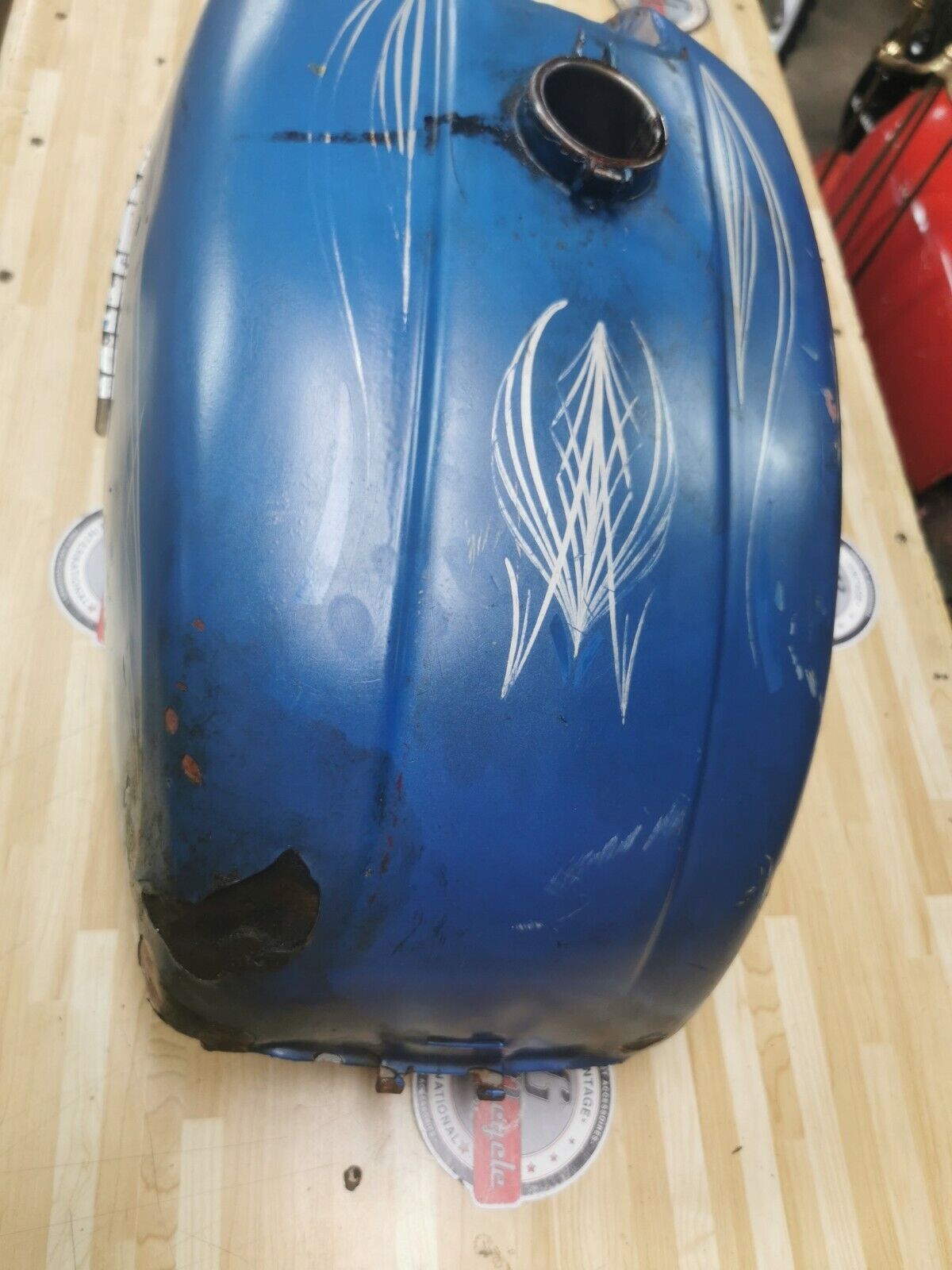 Suzuki GT750 1975 fuel tank lemans water buffalo gas petrol reservoir 73 - 77