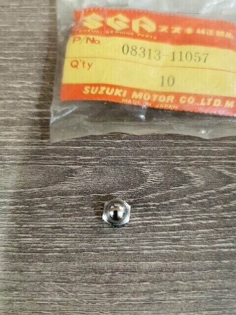 NOS SUZUKI GS750L GS550L GS1000L AC50 GN250 GN125E NUT 08313-11057 S36
