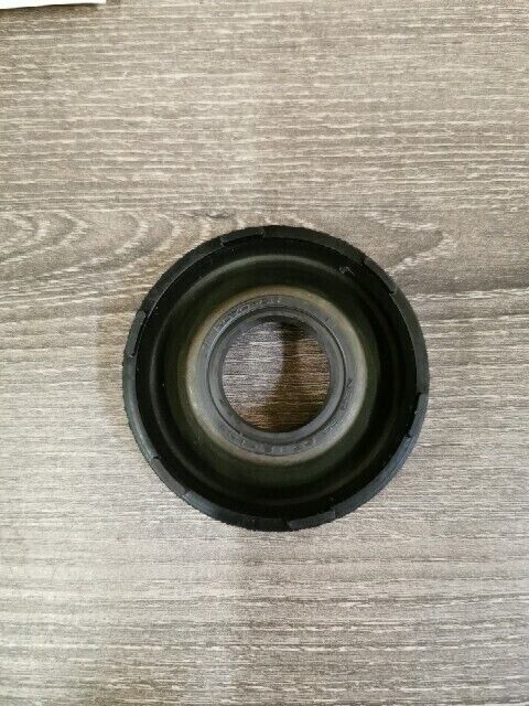 NOS SUZUKI GT250 1973 - 1977 T350J T350R SEAL OIL 09283-25032 S53