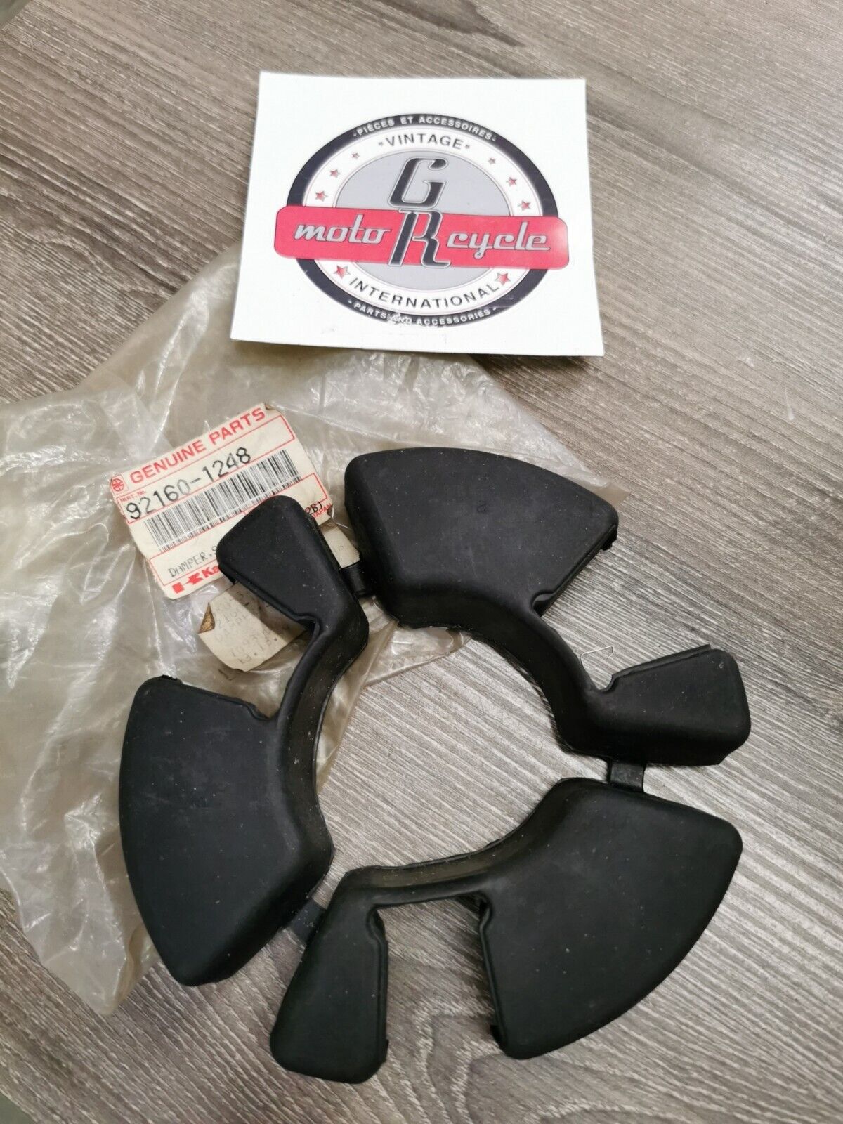 NOS KAWASAKI ZR750 ZX600 1991 - 1993 DAMPER SHOCK RR HUB 92160