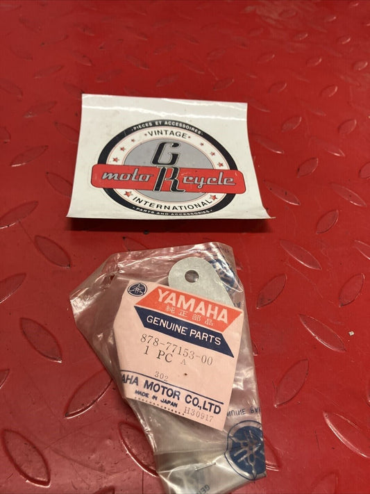 NOS YAMAHA BACK UP PLATE 1 878-77153-00-00 SUB BY 8G6-77153-00-00 Y67