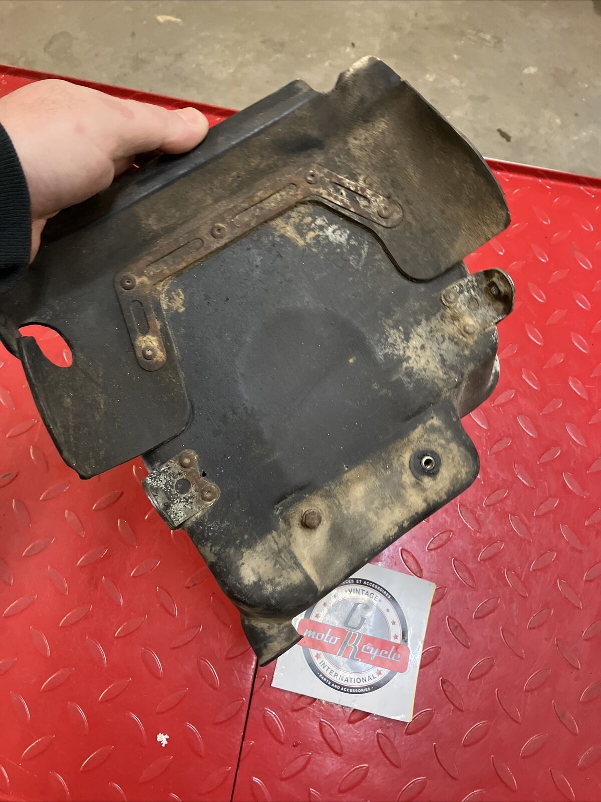 Honda CR250R 1982 airbox air box cleaner filter cage 17212-KA4-700 17253-KA4-700