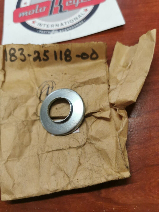 NOS Yamaha HUB DUST COVER 183-25118-00-00 Y68