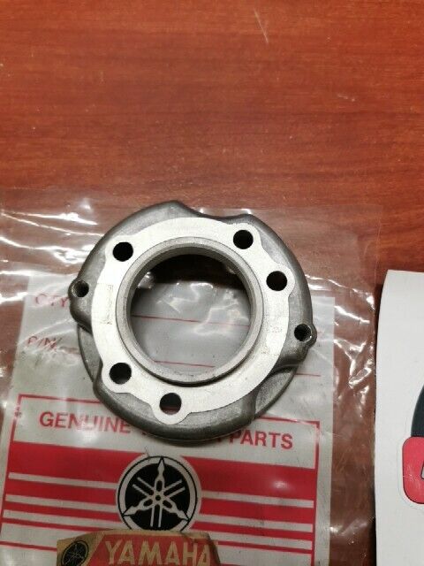 NOS Yamaha BREAKER COVER 256-11157-00-00 SUB 256-11157-01-00 256-11157-02-0 Y116