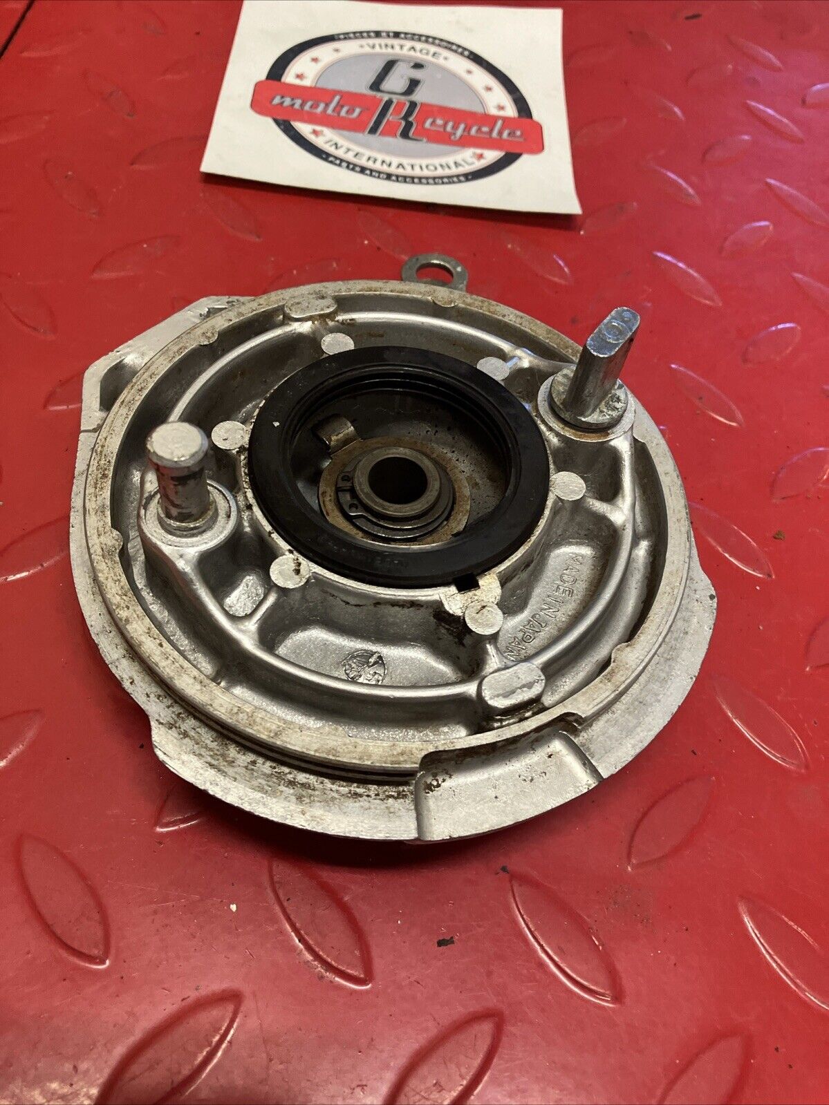 Suzuki RV90 1975 Front brake panel plate drum speedometer gear