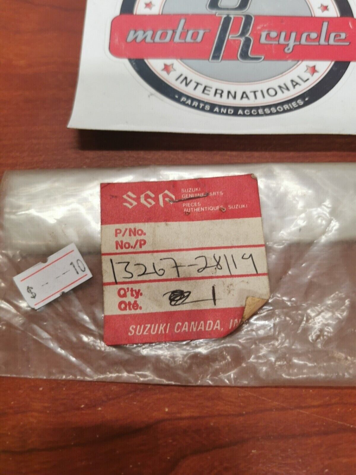 NOS Suzuki RM100 THROTTLE STOP SCREW 13267-28119 S19