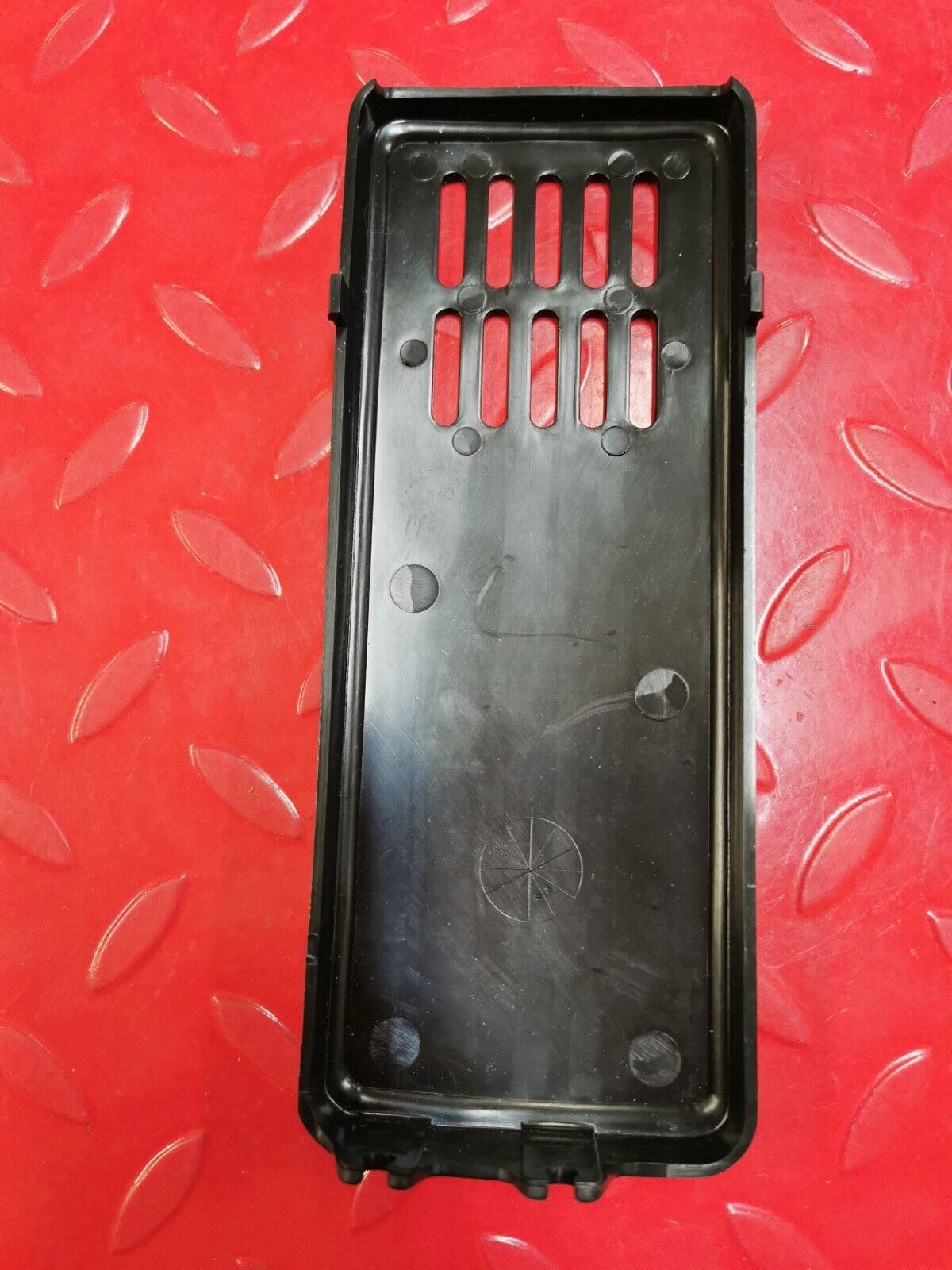 NOS Yamaha 1979 - 1987 QT50 COVER PANEL FRONT FORK 3L8-23391-00-00 Y16