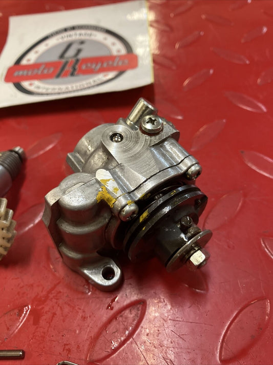 Yamaha DT80 1982 oil pump GT80