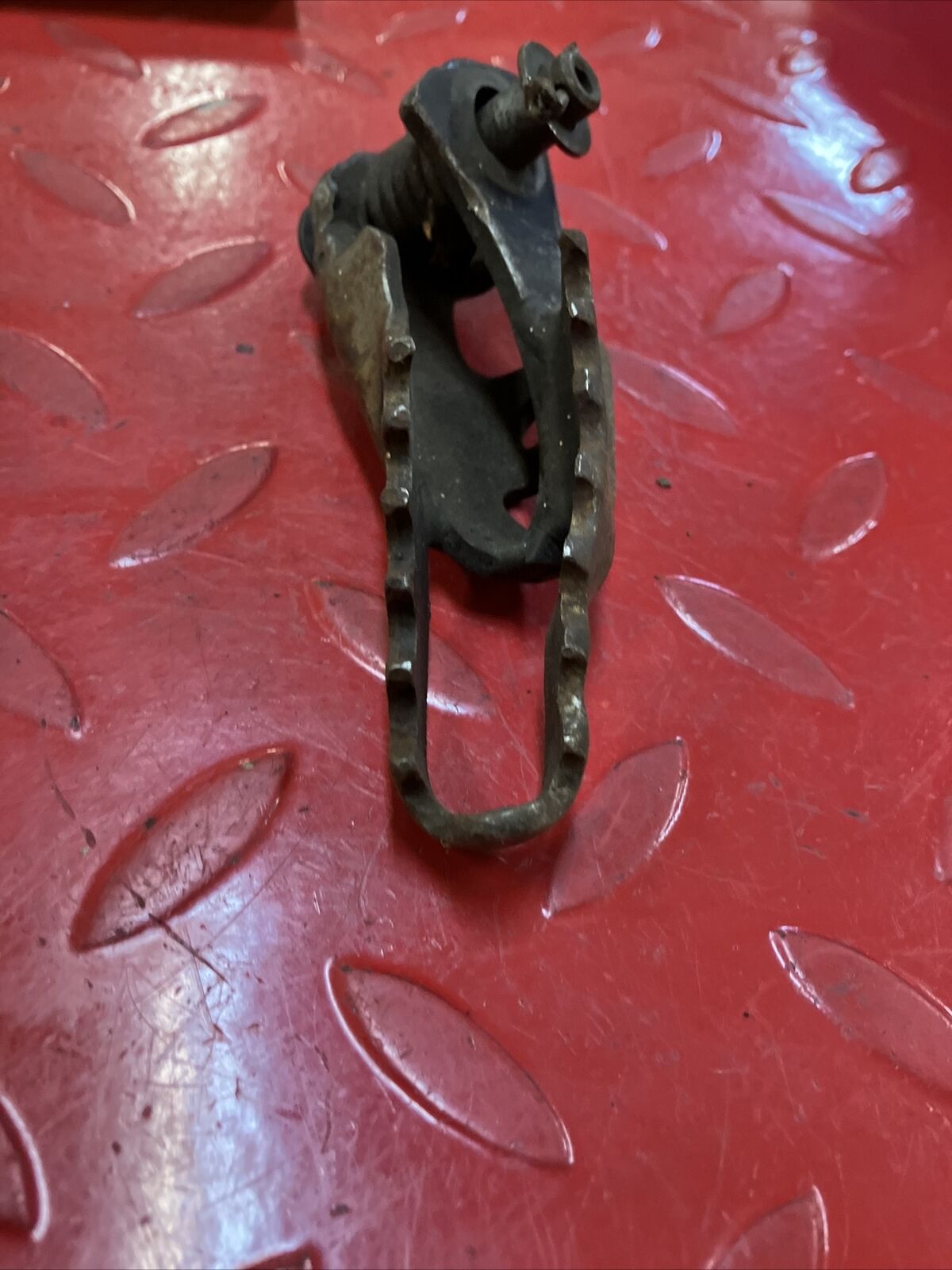 Honda CR250R 1988 left right footpeg footrest foot peg rest step 50616-KS7-830 2