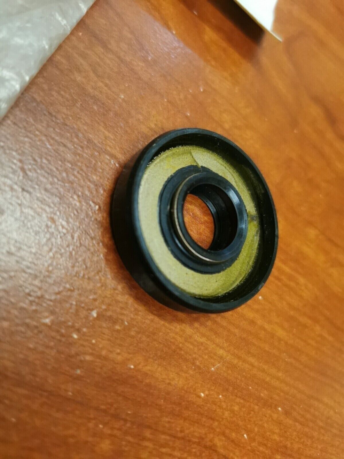 NOS Suzuki DT25 DT28 OIL SEAL 09289-15007 S20
