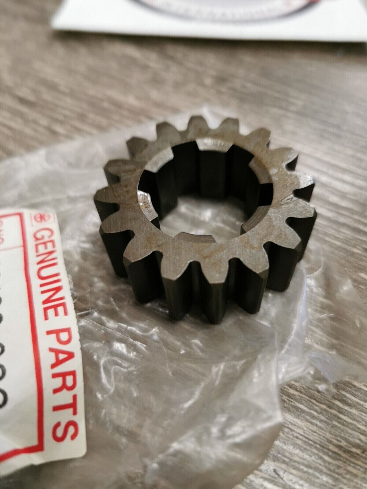 NOS KAWASAKI ZX1000 KZ900 1973 - 1980 2ND GER DRIVE SHAFT 13130-032 K29